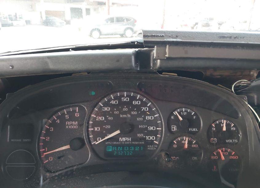 Photo 6 of 2002 Chevrolet Silverado 1500 (VIN 2GCEC19X021202346)