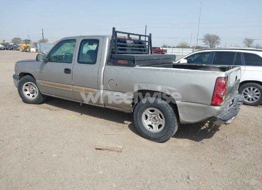 Photo 3 of 2003 Chevrolet Silverado 1500 LS (VIN 2GCEC19X231146010)