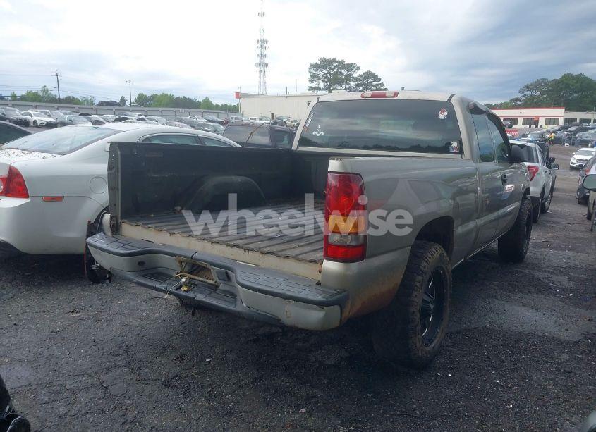 Photo 4 of 2003 Chevrolet Silverado 1500 WORK TRUCK (VIN 2GCEC19X431397188)