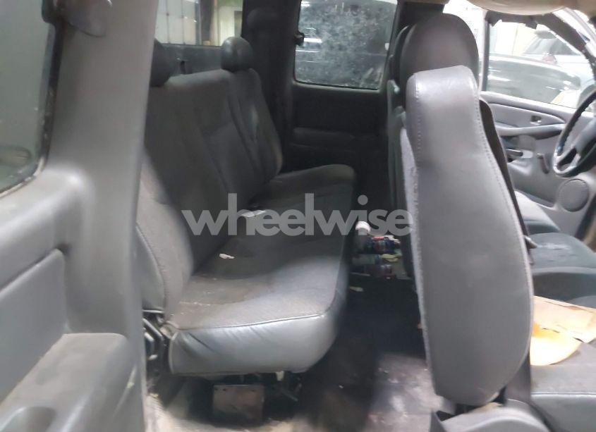 Photo 8 of 2003 Chevrolet Silverado 1500 WORK TRUCK (VIN 2GCEC19X831322400)