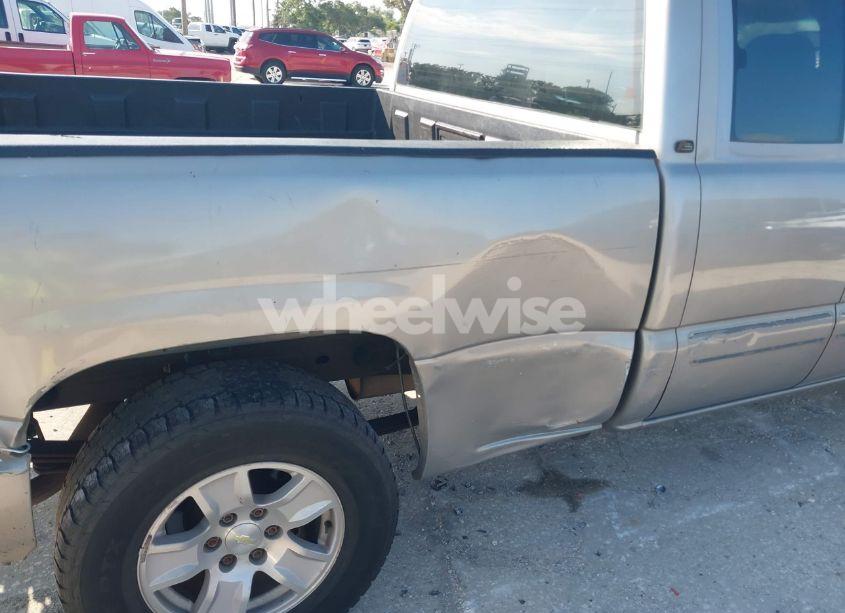 Photo 12 of 2003 Chevrolet Silverado 1500 LS (VIN 2GCEC19XX31244508)