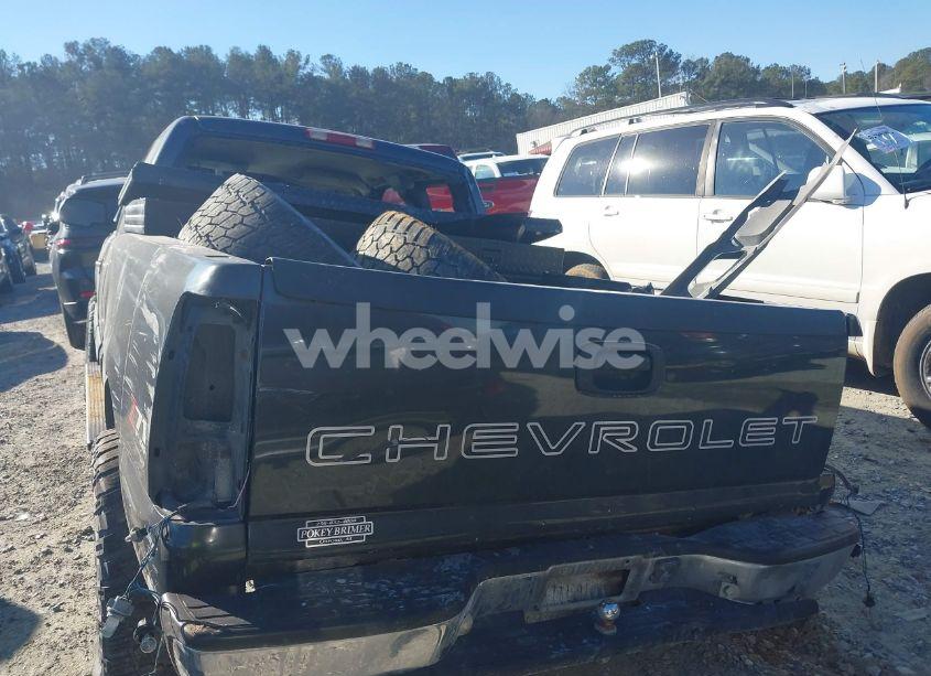 Photo 15 of 2003 Chevrolet Silverado 1500 (VIN 2GCEC19XX31352031)