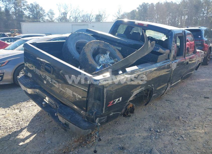 Photo 4 of 2003 Chevrolet Silverado 1500 (VIN 2GCEC19XX31352031)