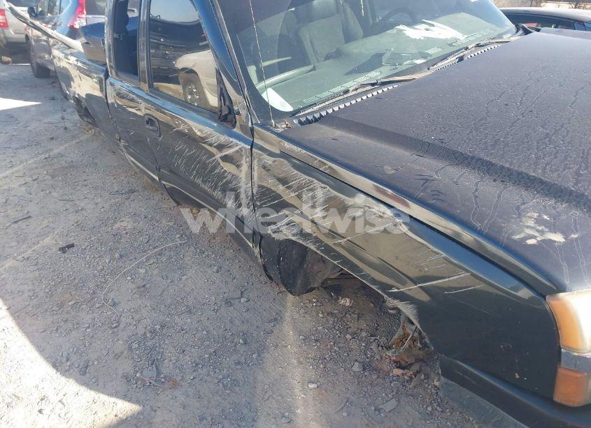 Photo 6 of 2003 Chevrolet Silverado 1500 (VIN 2GCEC19XX31352031)