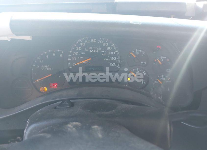 Photo 7 of 2003 Chevrolet Silverado 1500 (VIN 2GCEC19XX31352031)