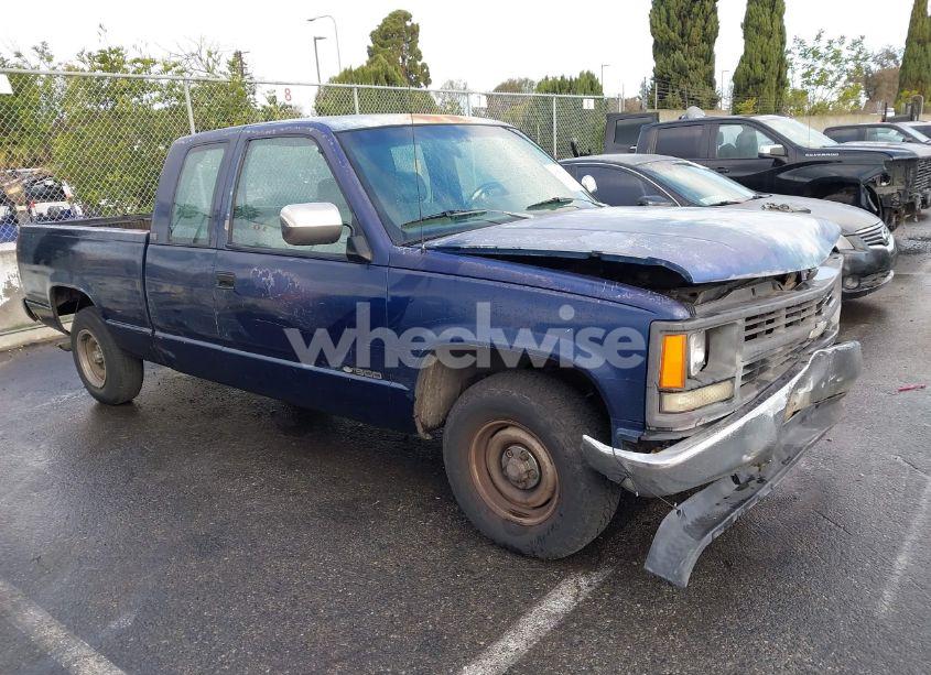 1994 Chevrolet Gmt-400 C1500 (VIN 2GCEC19Z3R1117061) main photo