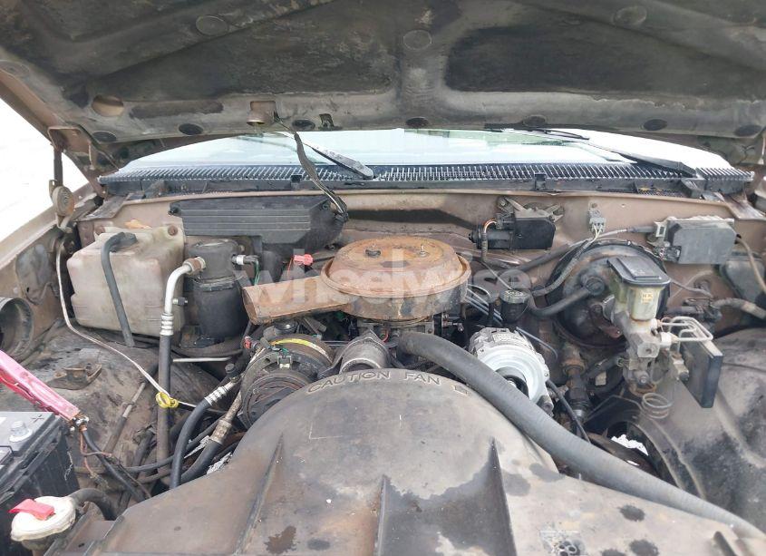 Photo 10 of 1994 Chevrolet Gmt-400 C1500 (VIN 2GCEC19Z6R1198279)