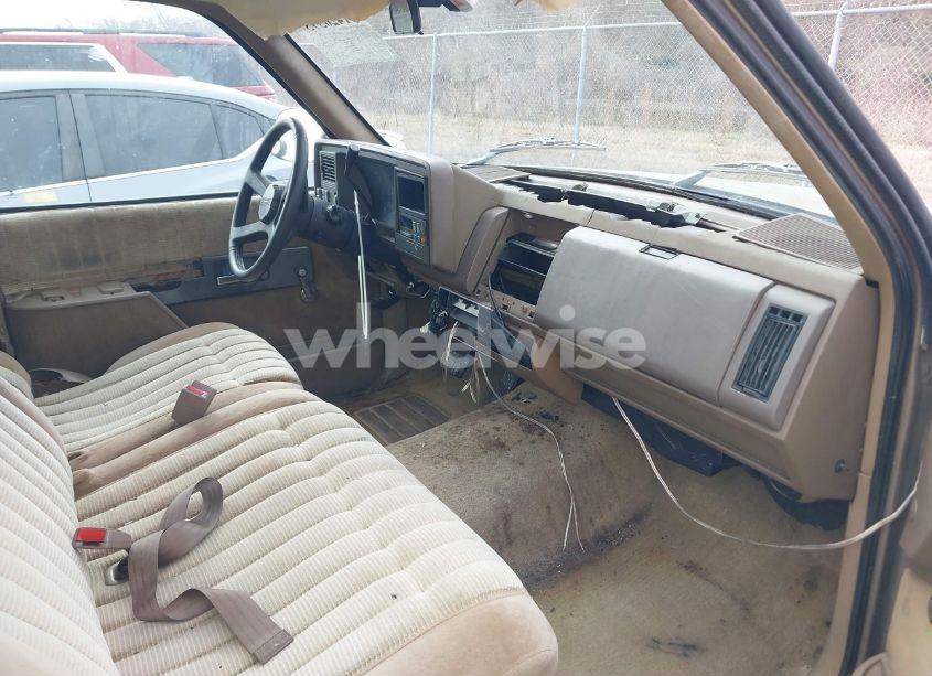 Photo 5 of 1994 Chevrolet Gmt-400 C1500 (VIN 2GCEC19Z6R1198279)