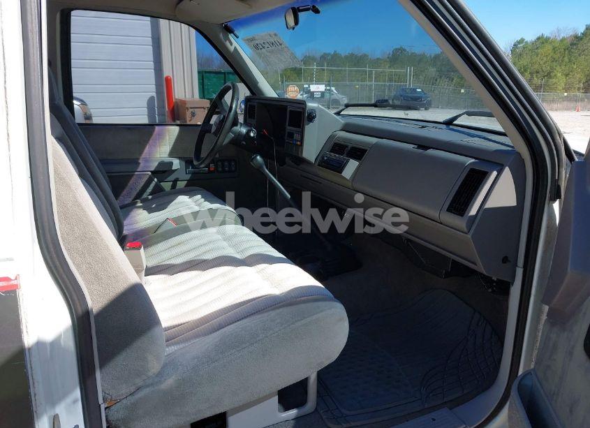 Photo 5 of 1992 Chevrolet Gmt-400 C1500 (VIN 2GCEC19Z7N1250612)