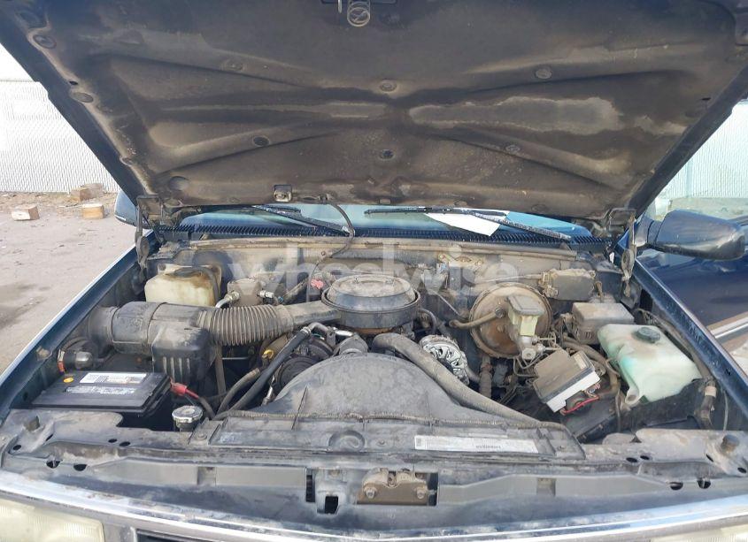 Photo 10 of 2005 Chevrolet Silverado C1500 (VIN 2GCEC19Z851250727)