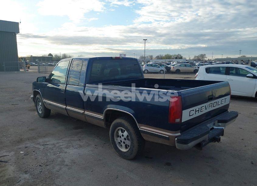 Photo 3 of 2005 Chevrolet Silverado C1500 (VIN 2GCEC19Z851250727)