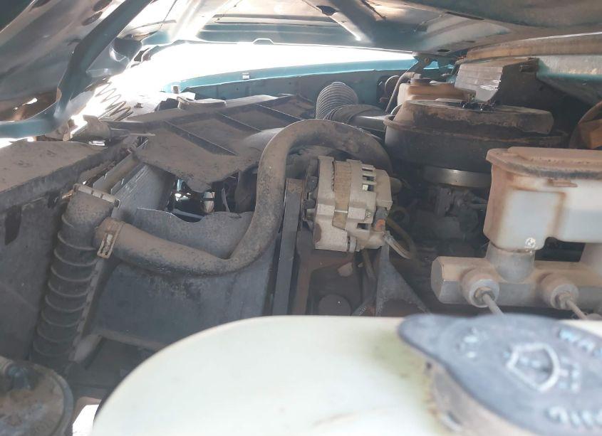 Photo 10 of 1993 Chevrolet Gmt-400 C1500 (VIN 2GCEC19Z8P1128683)