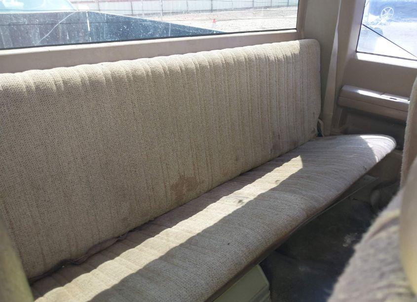 Photo 8 of 1993 Chevrolet Gmt-400 C1500 (VIN 2GCEC19Z8P1128683)