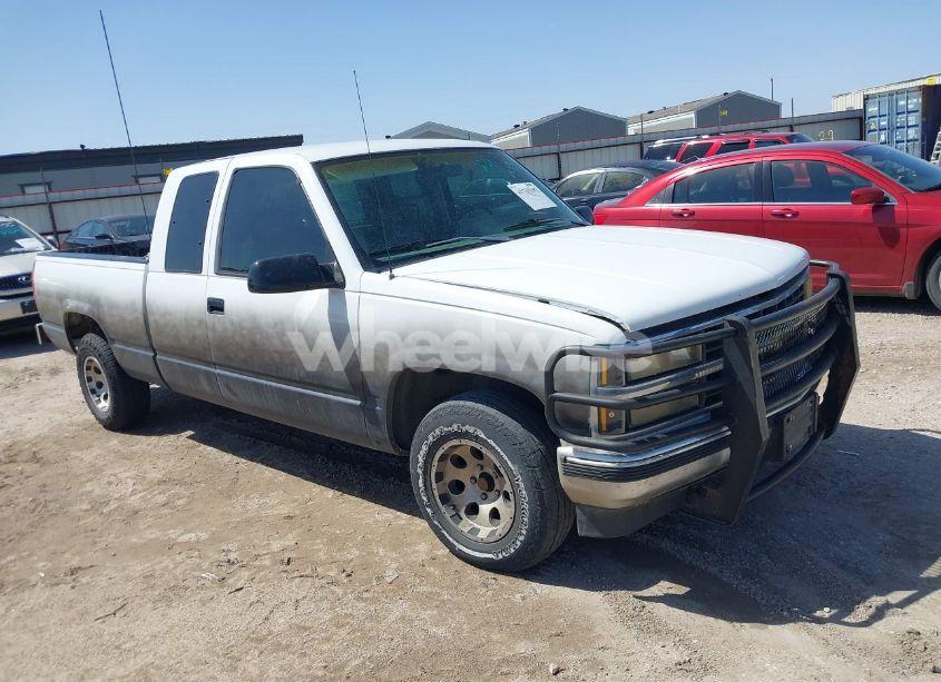 1993 Chevrolet Gmt-400 C1500 (VIN 2GCEC19Z8P1205570) main photo