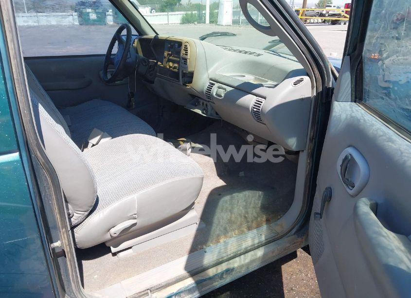 Photo 5 of 1995 Chevrolet Gmt-400 C1500 (VIN 2GCEC19ZXS1227045)