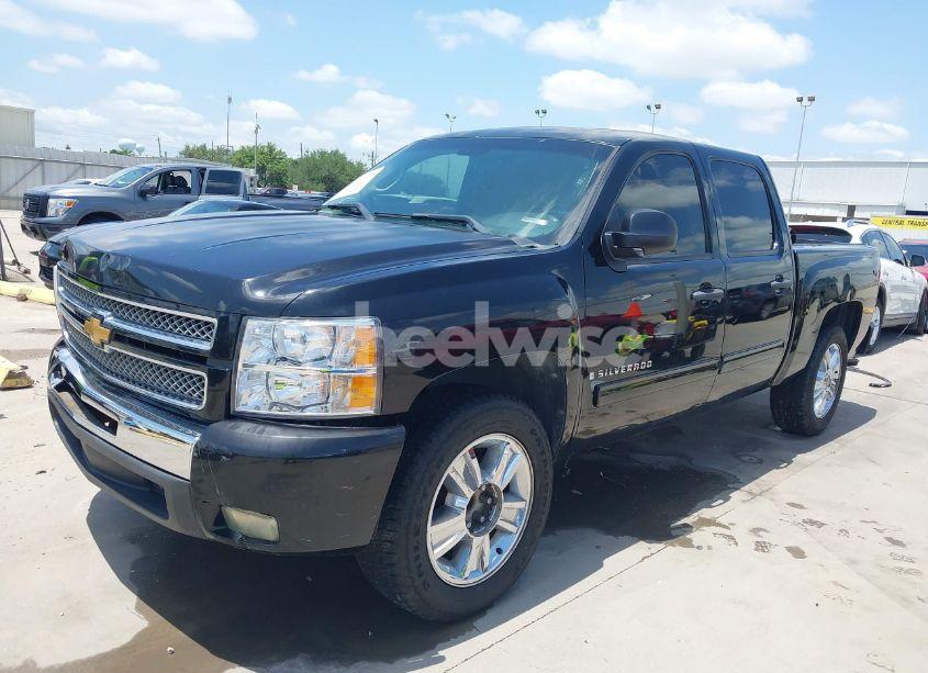 Photo 2 of 2009 Chevrolet Silverado 1500 LT (VIN 2GCEC23C491138544)