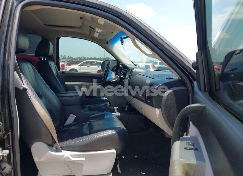 Photo 5 of 2009 Chevrolet Silverado 1500 LT (VIN 2GCEC23C491138544)