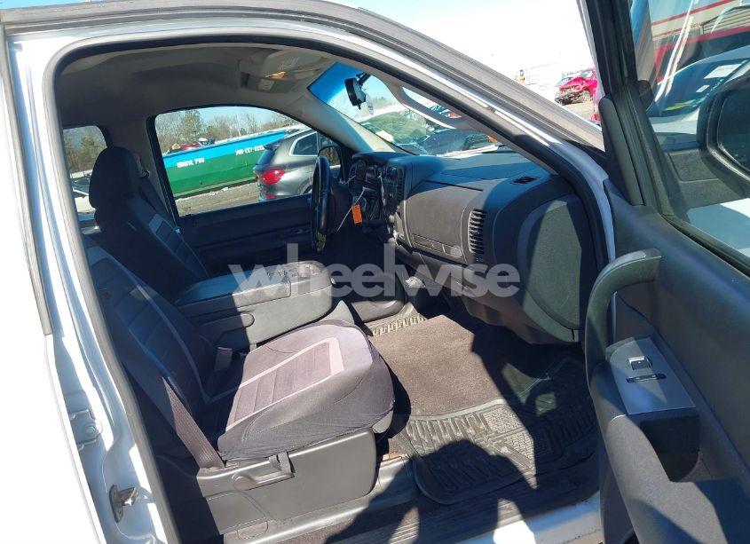 Photo 4 of 2009 Chevrolet Silverado 1500 LT (VIN 2GCEC23J391139098)