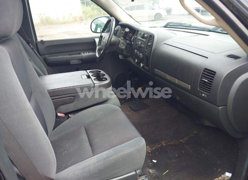 Photo 5 of 2009 Chevrolet Silverado 1500 LT (VIN 2GCEC29C391111004)