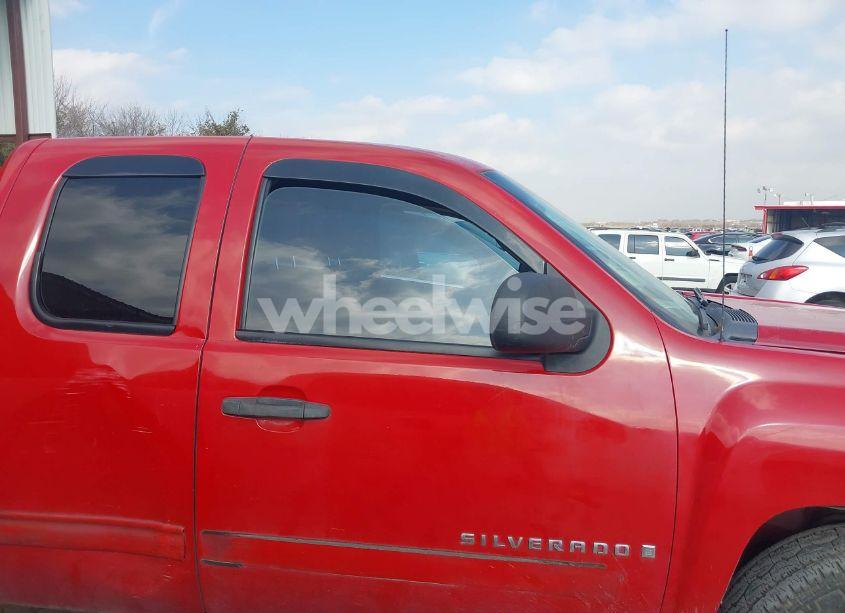 Photo 13 of 2009 Chevrolet Silverado 1500 LT (VIN 2GCEC29C991108396)