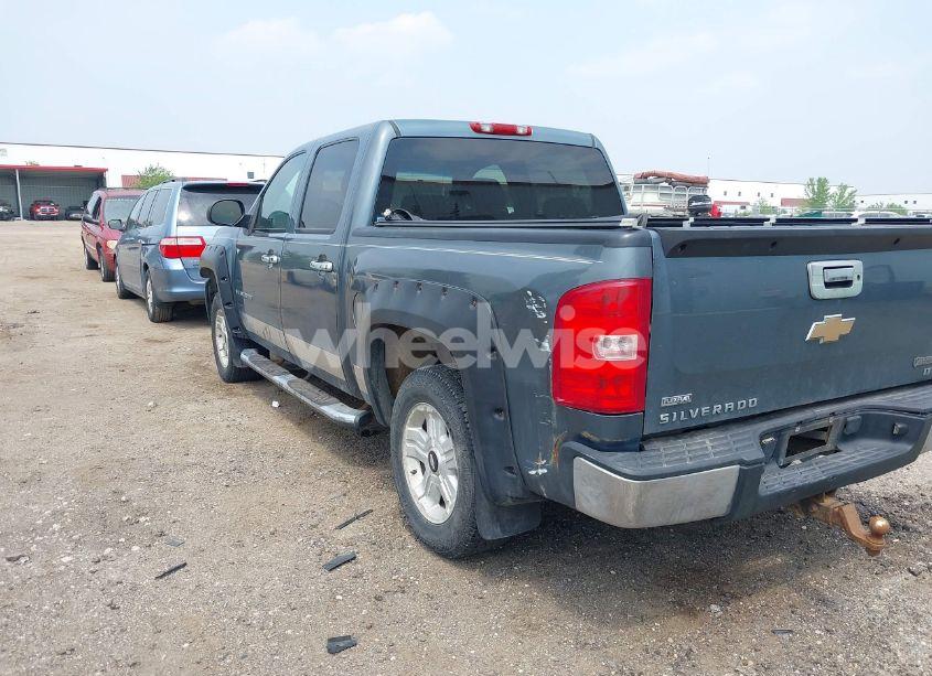 Photo 3 of 2007 Chevrolet Silverado 1500 LT1 (VIN 2GCEK133171622228)