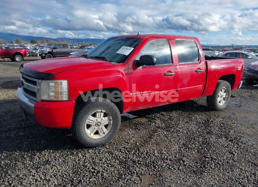 Photo 2 of 2008 Chevrolet Silverado 1500 LT1 (VIN 2GCEK133281328306)