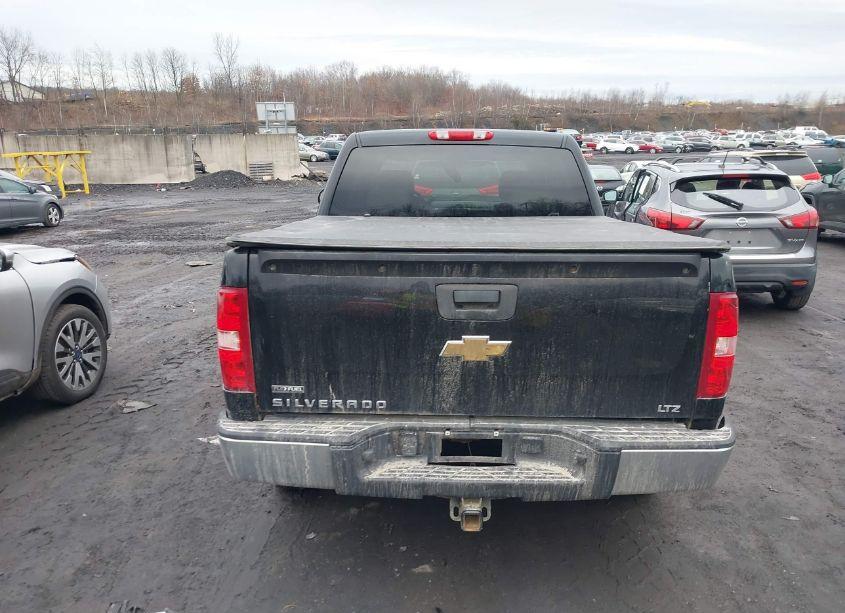 Photo 16 of 2007 Chevrolet Silverado 1500 LTZ (VIN 2GCEK133371698694)