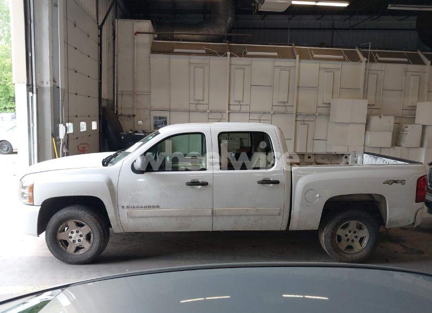 Photo 14 of 2007 Chevrolet Silverado 1500 LT1 (VIN 2GCEK133771641267)