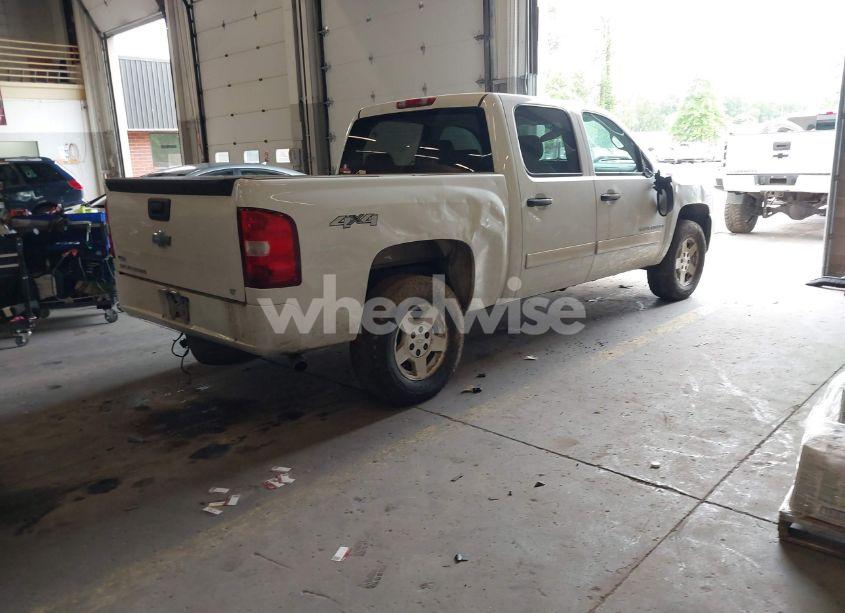 Photo 4 of 2007 Chevrolet Silverado 1500 LT1 (VIN 2GCEK133771641267)