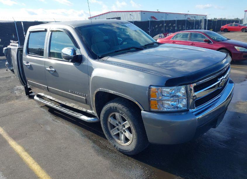 2008 Chevrolet Silverado 1500 LT1 (VIN 2GCEK133781315180) main photo
