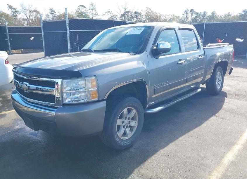 Photo 2 of 2008 Chevrolet Silverado 1500 LT1 (VIN 2GCEK133781315180)