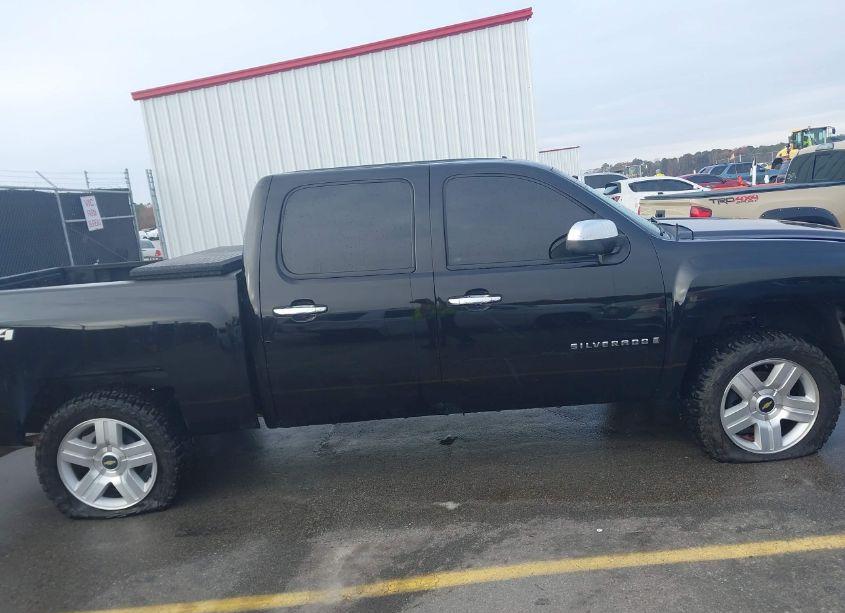 Photo 13 of 2007 Chevrolet Silverado 1500 LTZ (VIN 2GCEK133971585932)
