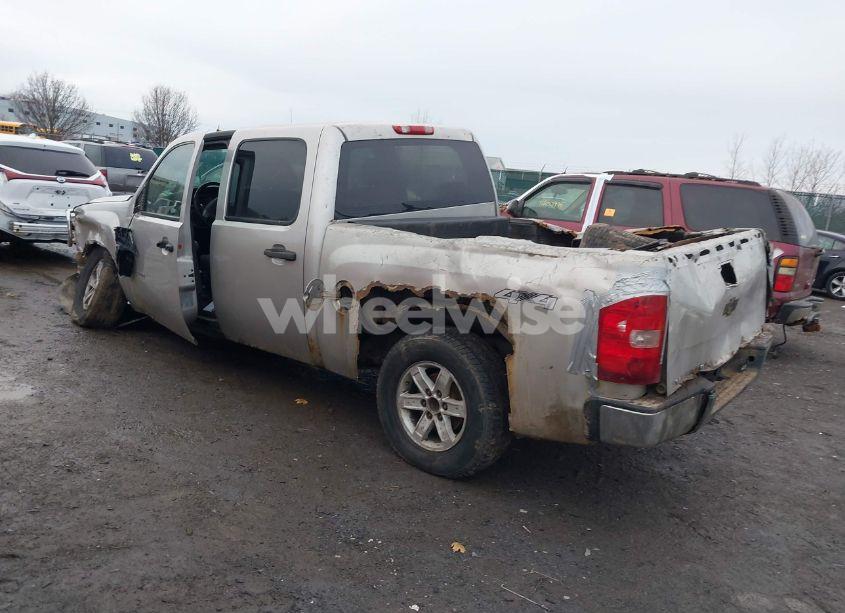 Photo 3 of 2007 Chevrolet Silverado 1500 LT1 (VIN 2GCEK13C071562250)