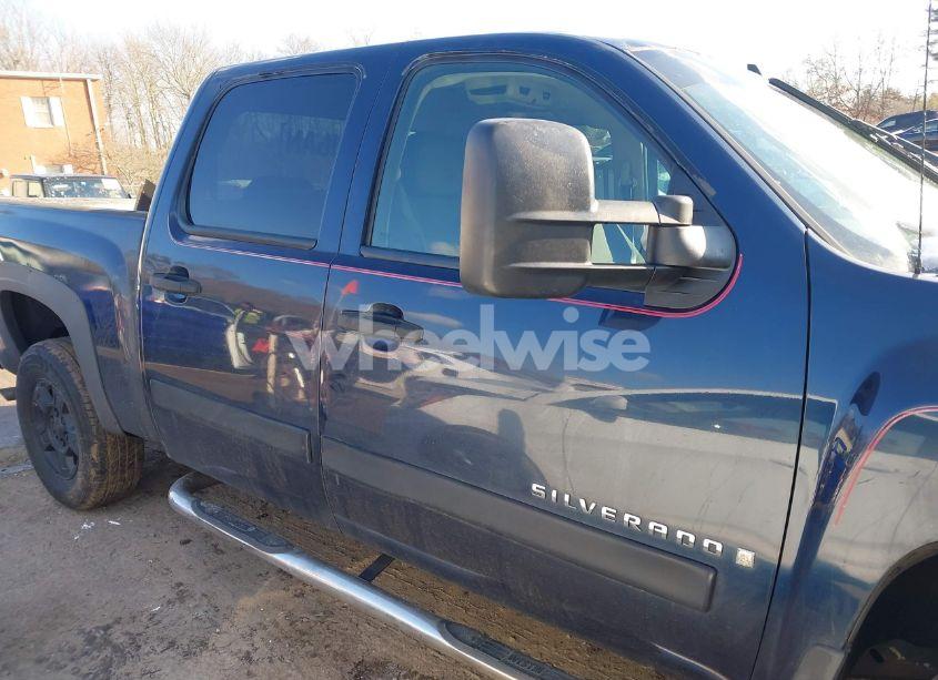 Photo 14 of 2007 Chevrolet Silverado 1500 LT1 (VIN 2GCEK13C071636203)