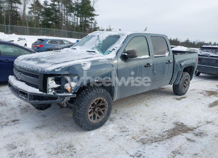 Photo 2 of 2008 Chevrolet Silverado 1500 LT1 (VIN 2GCEK13C081116942)