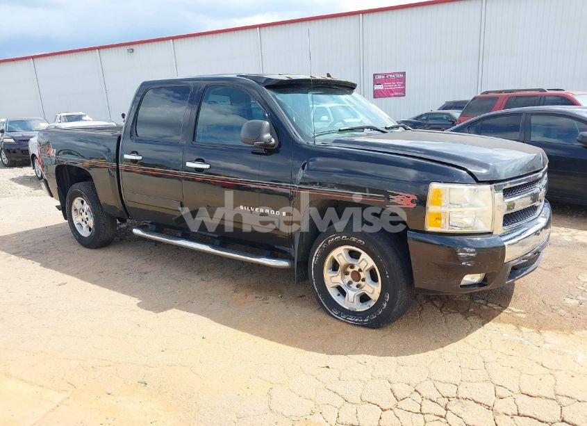 2007 Chevrolet Silverado 1500 LT1 (VIN 2GCEK13C271525345) main photo