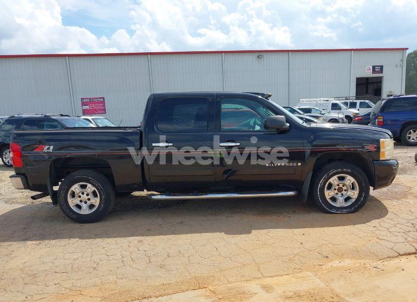 Photo 13 of 2007 Chevrolet Silverado 1500 LT1 (VIN 2GCEK13C271525345)