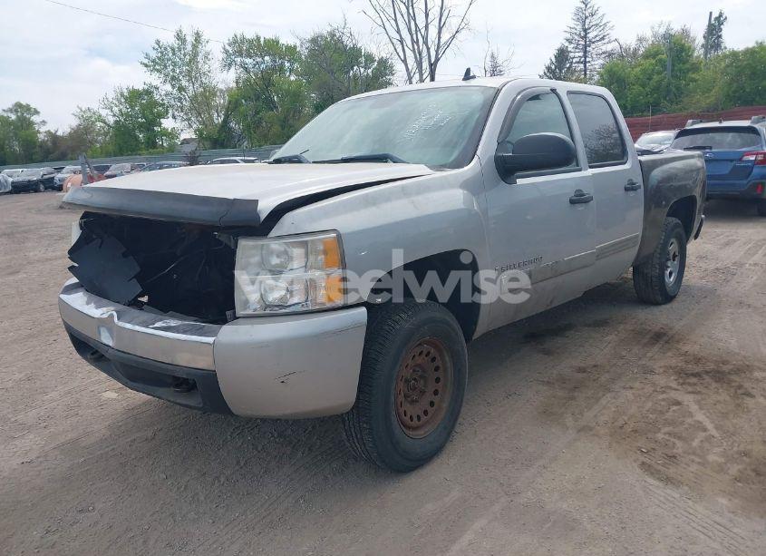 Photo 2 of 2008 Chevrolet Silverado 1500 LS (VIN 2GCEK13C481138586)