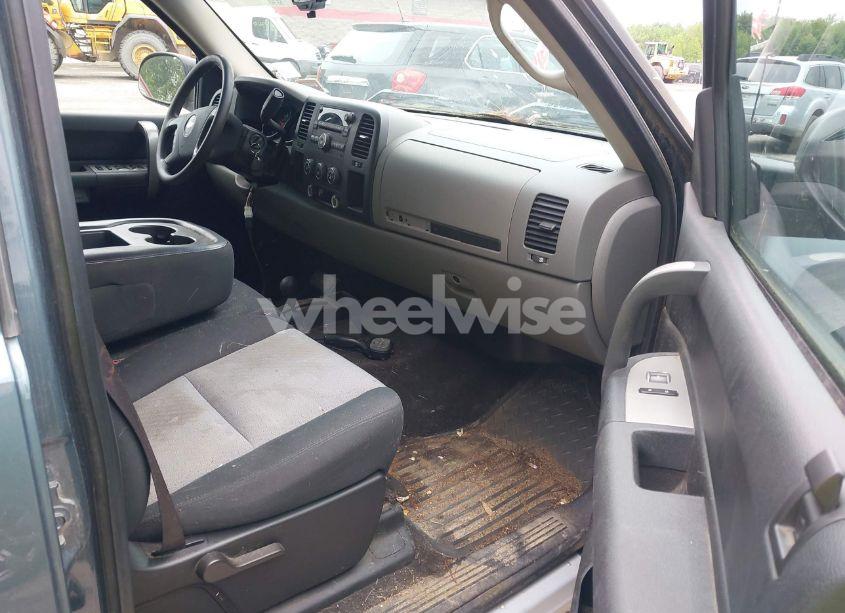 Photo 5 of 2008 Chevrolet Silverado 1500 LS (VIN 2GCEK13C881124836)