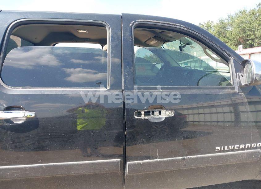 Photo 19 of 2007 Chevrolet Silverado 1500 LS (VIN 2GCEK13CX71727365)