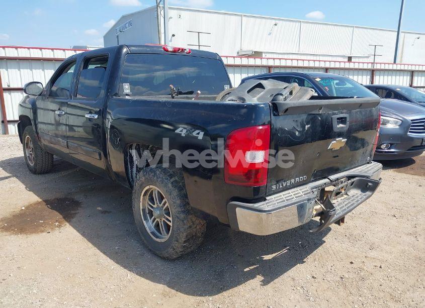 Photo 3 of 2007 Chevrolet Silverado 1500 LS (VIN 2GCEK13CX71727365)