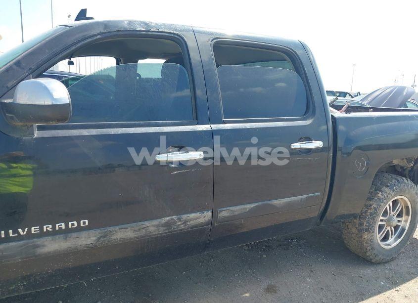Photo 6 of 2007 Chevrolet Silverado 1500 LS (VIN 2GCEK13CX71727365)
