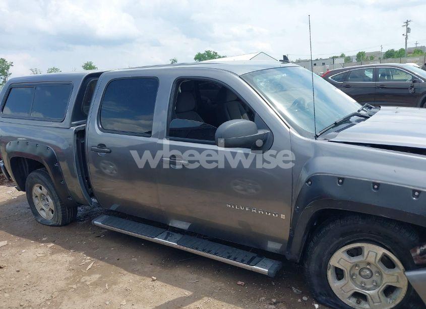 Photo 13 of 2007 Chevrolet Silverado 1500 LT1 (VIN 2GCEK13M071633374)