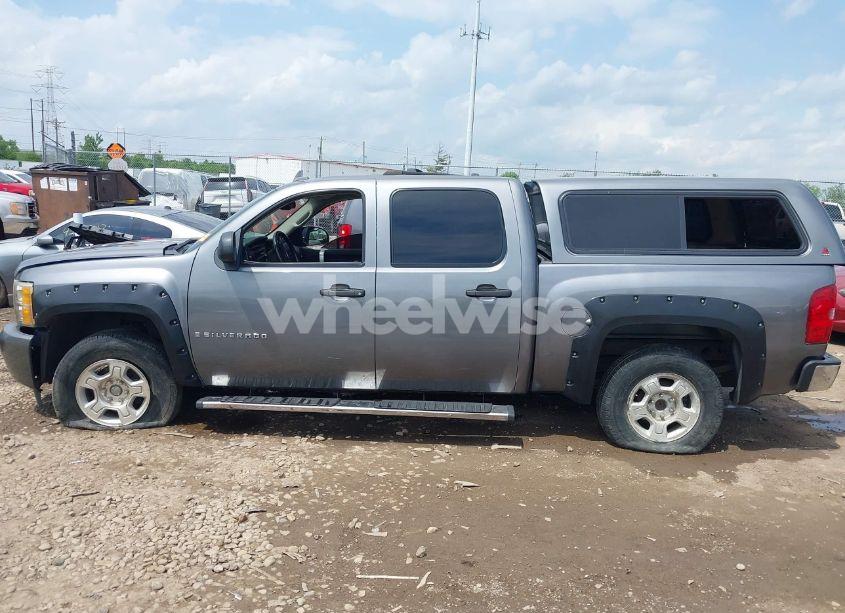 Photo 14 of 2007 Chevrolet Silverado 1500 LT1 (VIN 2GCEK13M071633374)