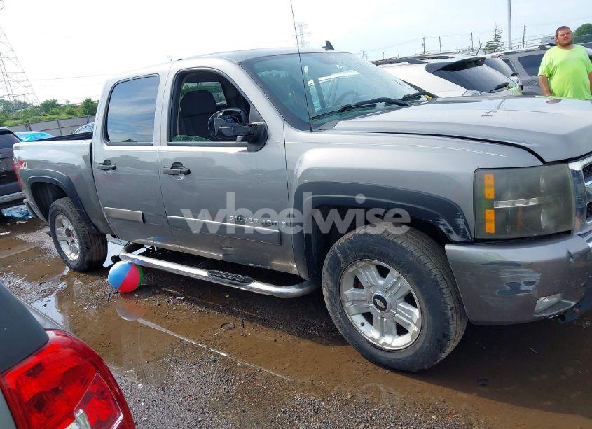 Photo 13 of 2007 Chevrolet Silverado 1500 LT1 (VIN 2GCEK13M171601808)