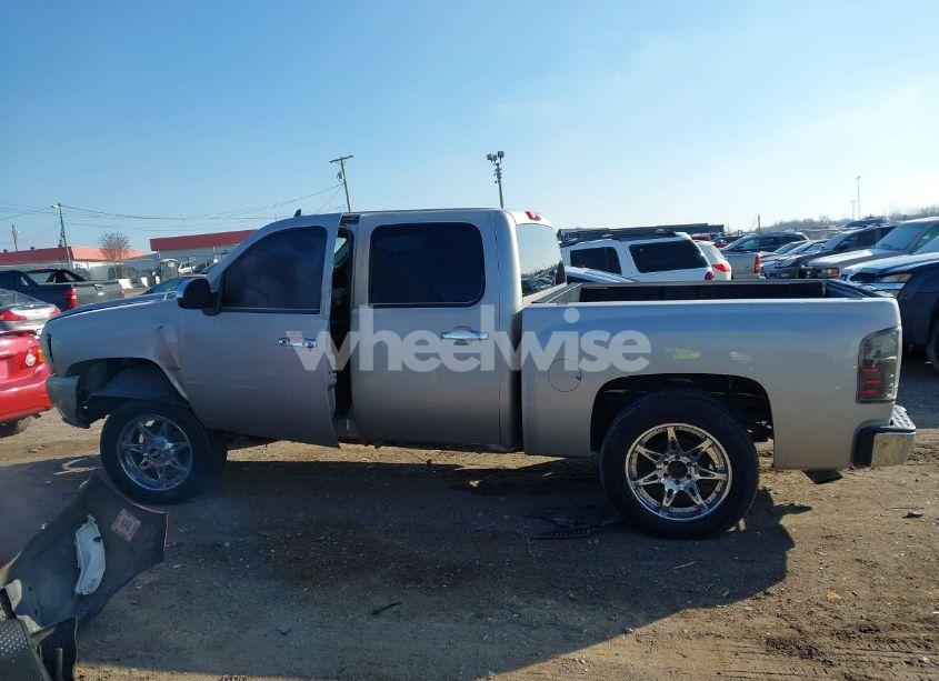 Photo 15 of 2007 Chevrolet Silverado 1500 LT1 (VIN 2GCEK13M171642603)