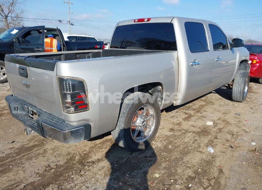 Photo 4 of 2007 Chevrolet Silverado 1500 LT1 (VIN 2GCEK13M171642603)