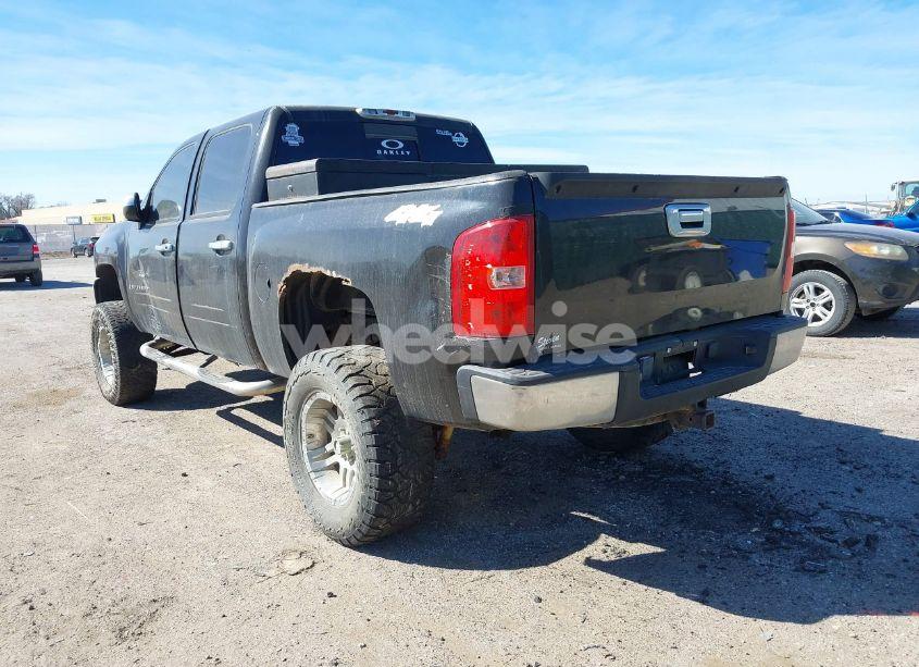 Photo 3 of 2008 Chevrolet Silverado 1500 LT1 (VIN 2GCEK13M181171750)