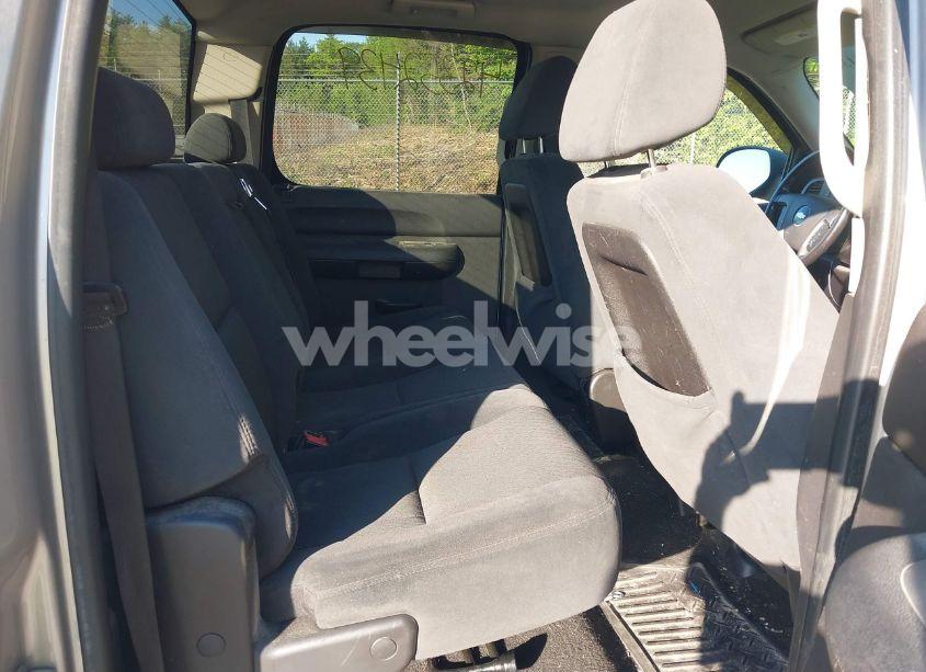 Photo 8 of 2007 Chevrolet Silverado 1500 LT2 (VIN 2GCEK13M271549802)