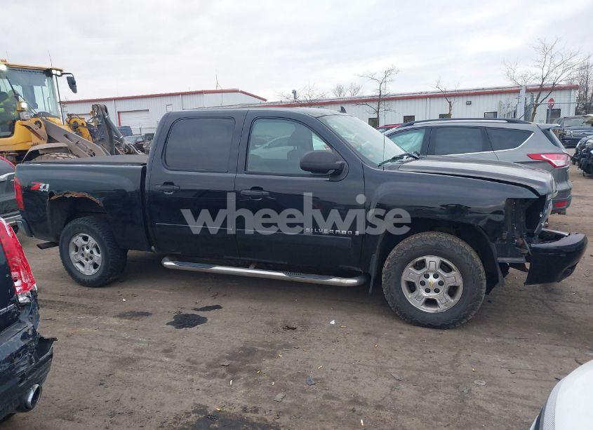 Photo 14 of 2007 Chevrolet Silverado 1500 LT1 (VIN 2GCEK13M271662584)